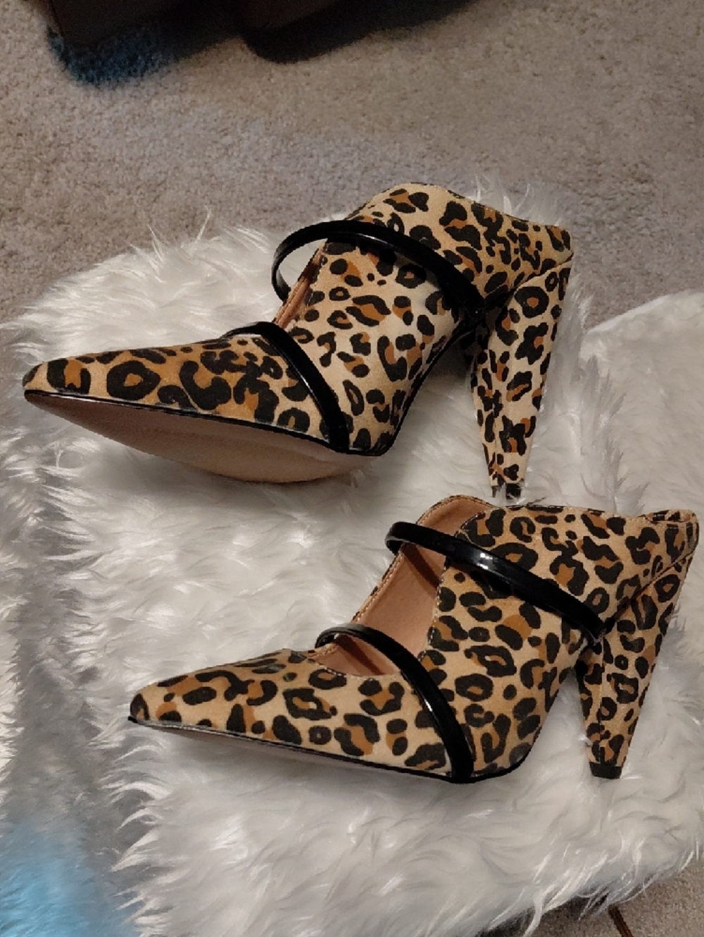 Chinese Laundry Leopard-Print Pointed Mules with Black Straps